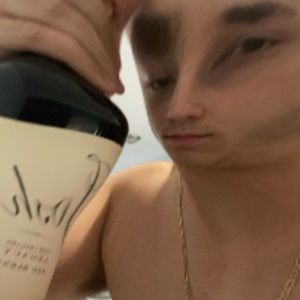 Meet your Posher, Diego